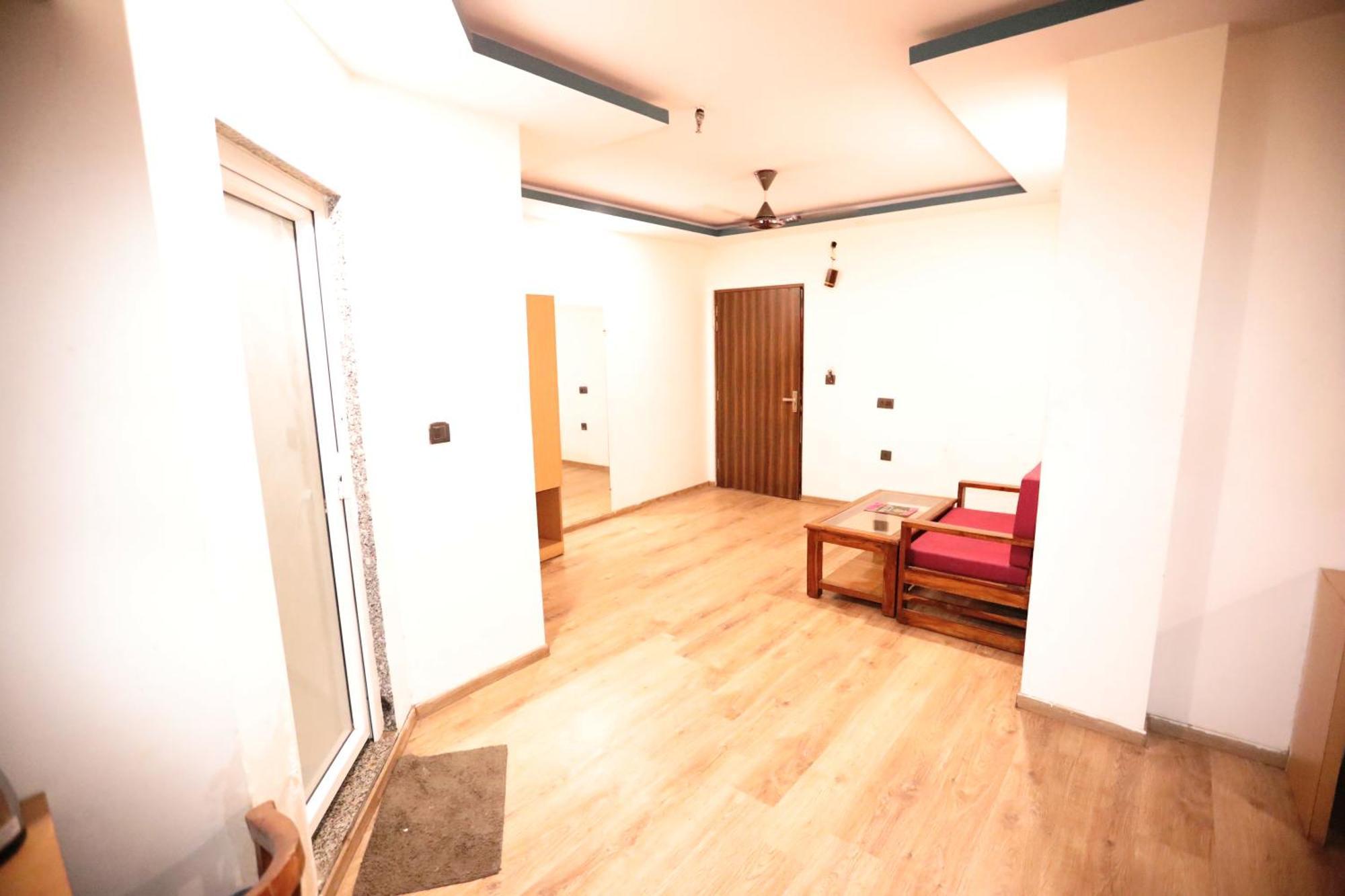 Hotel Noida Grand Sec 58 Bagian luar foto